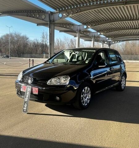 Черный Фольксваген Гольф, объемом двигателя 1.6 л и пробегом 239 тыс. км за 5999 $, фото 1 на Automoto.ua