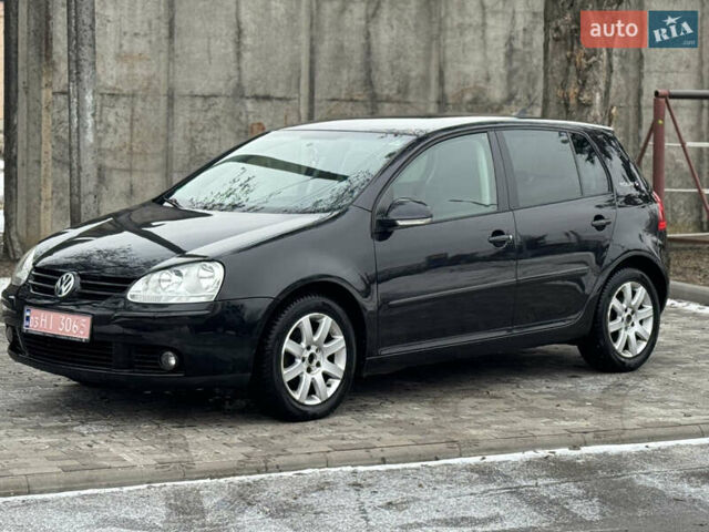 Черный Фольксваген Гольф, объемом двигателя 1.6 л и пробегом 215 тыс. км за 5950 $, фото 1 на Automoto.ua