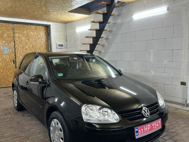 Черный Фольксваген Гольф, объемом двигателя 1.6 л и пробегом 186 тыс. км за 6450 $, фото 1 на Automoto.ua