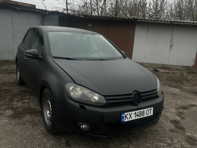 Черный Фольксваген Гольф, объемом двигателя 2 л и пробегом 216 тыс. км за 3500 $, фото 1 на Automoto.ua