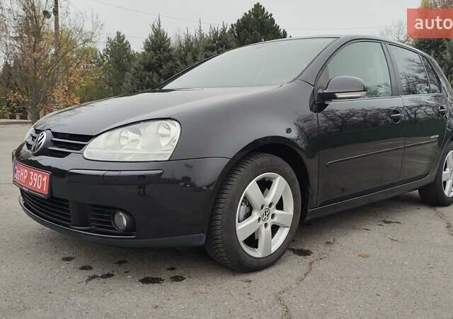 Чорний Фольксваген Гольф, об'ємом двигуна 1.4 л та пробігом 181 тис. км за 6500 $, фото 1 на Automoto.ua