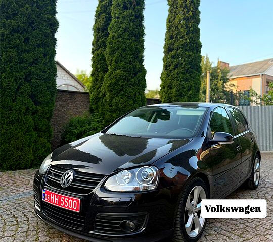 Черный Фольксваген Гольф, объемом двигателя 1.4 л и пробегом 267 тыс. км за 6900 $, фото 1 на Automoto.ua