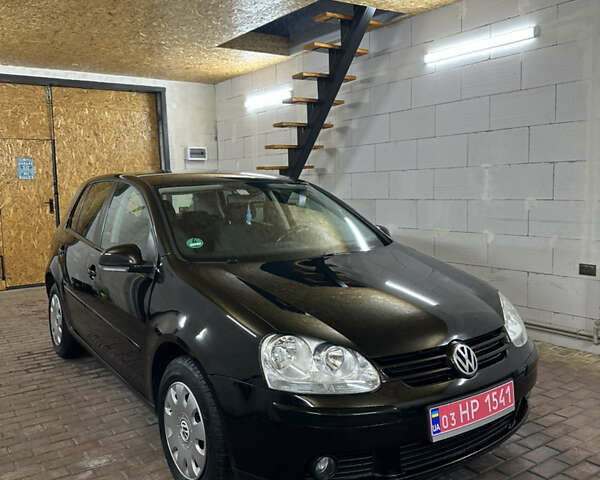 Черный Фольксваген Гольф, объемом двигателя 1.6 л и пробегом 186 тыс. км за 6499 $, фото 1 на Automoto.ua