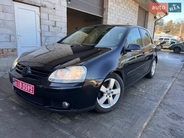 Черный Фольксваген Гольф, объемом двигателя 1.4 л и пробегом 250 тыс. км за 4700 $, фото 1 на Automoto.ua
