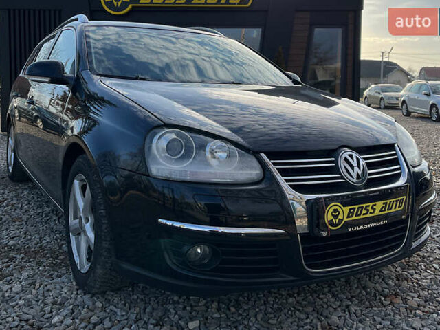 Черный Фольксваген Гольф, объемом двигателя 1.4 л и пробегом 248 тыс. км за 6999 $, фото 1 на Automoto.ua