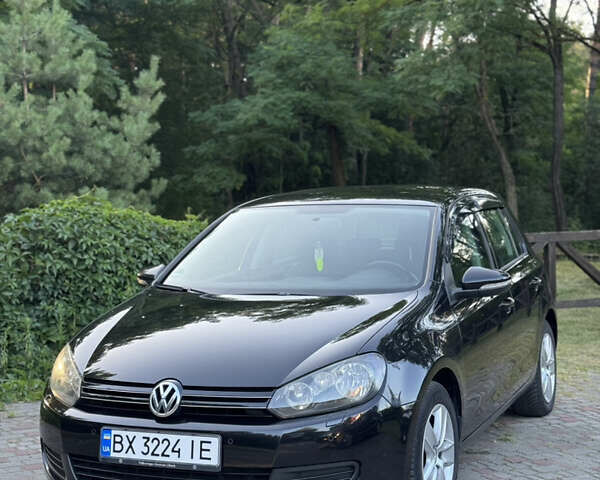 Черный Фольксваген Гольф, объемом двигателя 1.39 л и пробегом 246 тыс. км за 7500 $, фото 1 на Automoto.ua