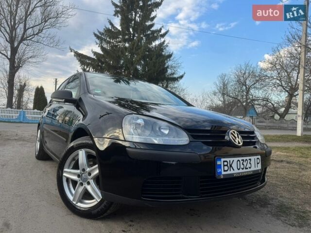 Чорний Фольксваген Гольф, об'ємом двигуна 1.4 л та пробігом 260 тис. км за 4444 $, фото 1 на Automoto.ua