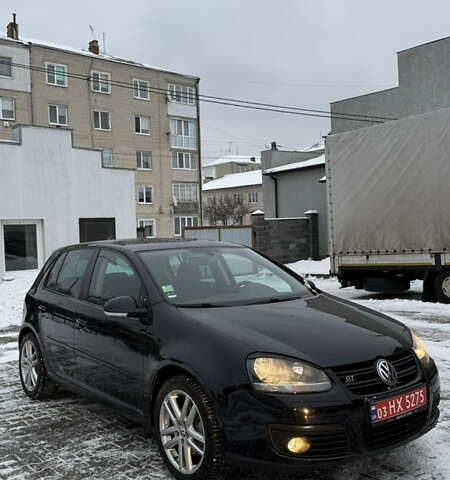 Черный Фольксваген Гольф, объемом двигателя 1.4 л и пробегом 220 тыс. км за 6399 $, фото 1 на Automoto.ua