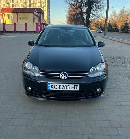 Черный Фольксваген Гольф, объемом двигателя 1.6 л и пробегом 166 тыс. км за 7450 $, фото 1 на Automoto.ua