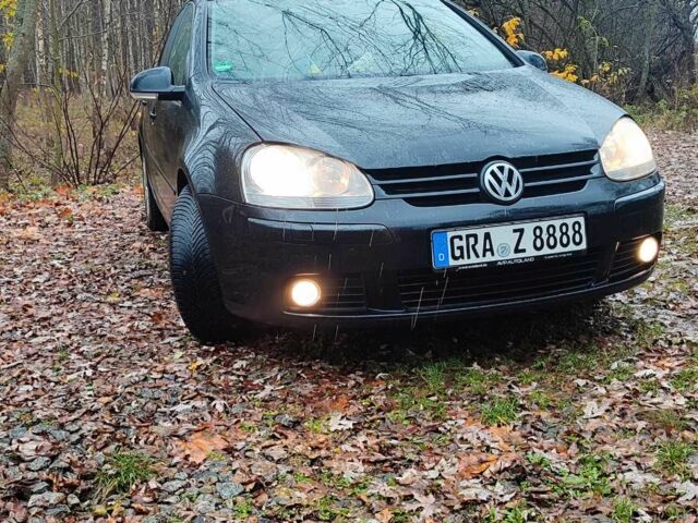 Черный Фольксваген Гольф, объемом двигателя 1.9 л и пробегом 285 тыс. км за 3250 $, фото 1 на Automoto.ua