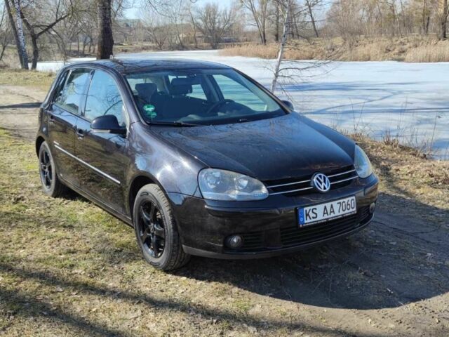 Черный Фольксваген Гольф, объемом двигателя 1.4 л и пробегом 230 тыс. км за 2300 $, фото 1 на Automoto.ua