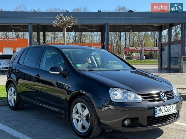 Чорний Фольксваген Гольф, об'ємом двигуна 1.6 л та пробігом 238 тис. км за 6300 $, фото 1 на Automoto.ua