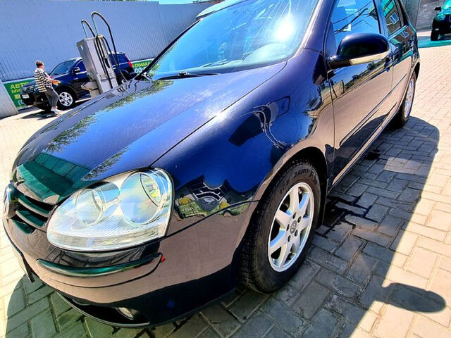 Черный Фольксваген Гольф, объемом двигателя 1.4 л и пробегом 255 тыс. км за 6300 $, фото 1 на Automoto.ua