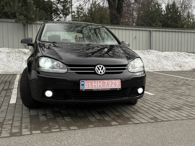 Черный Фольксваген Гольф, объемом двигателя 1.4 л и пробегом 257 тыс. км за 5350 $, фото 1 на Automoto.ua