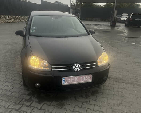 Черный Фольксваген Гольф, объемом двигателя 1.6 л и пробегом 211 тыс. км за 6500 $, фото 1 на Automoto.ua