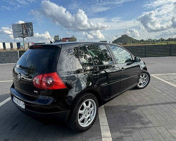 Черный Фольксваген Гольф, объемом двигателя 1.39 л и пробегом 214 тыс. км за 6450 $, фото 1 на Automoto.ua