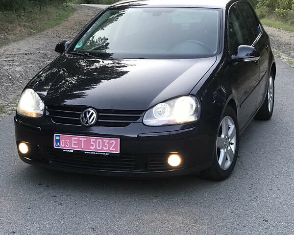 Черный Фольксваген Гольф, объемом двигателя 1.4 л и пробегом 206 тыс. км за 5900 $, фото 1 на Automoto.ua