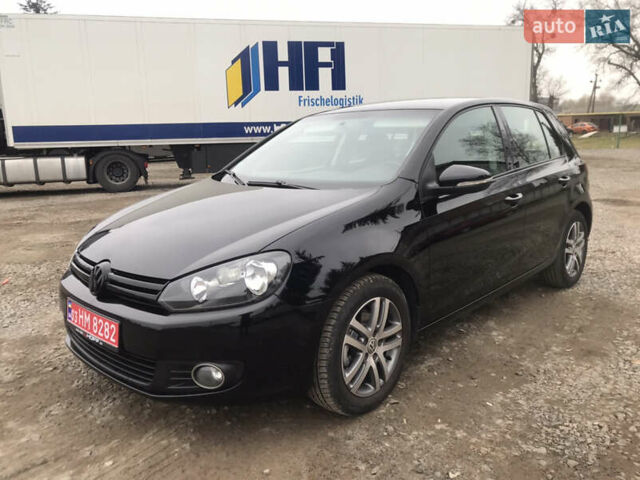Черный Фольксваген Гольф, объемом двигателя 1.6 л и пробегом 232 тыс. км за 8200 $, фото 1 на Automoto.ua