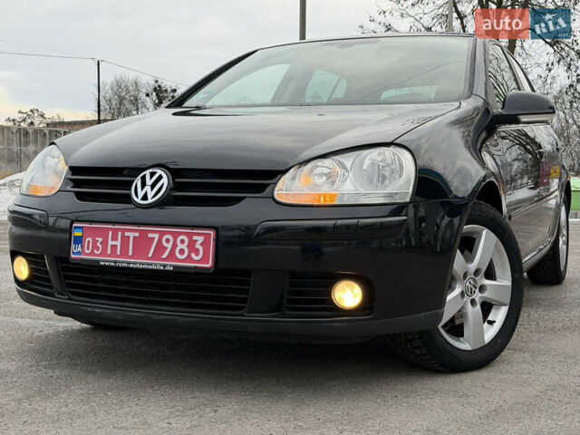 Черный Фольксваген Гольф, объемом двигателя 1.6 л и пробегом 206 тыс. км за 6850 $, фото 1 на Automoto.ua