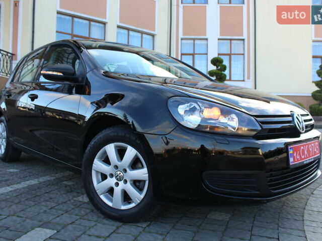 Черный Фольксваген Гольф, объемом двигателя 1.6 л и пробегом 210 тыс. км за 6990 $, фото 1 на Automoto.ua