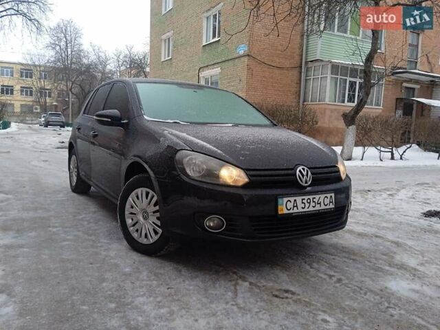 Черный Фольксваген Гольф, объемом двигателя 1.6 л и пробегом 247 тыс. км за 7999 $, фото 1 на Automoto.ua