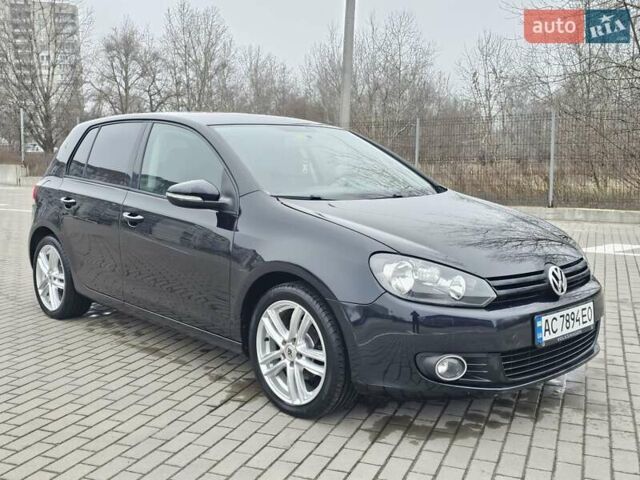 Черный Фольксваген Гольф, объемом двигателя 1.6 л и пробегом 218 тыс. км за 7900 $, фото 1 на Automoto.ua