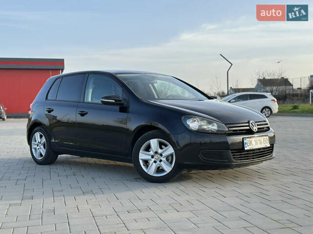 Черный Фольксваген Гольф, объемом двигателя 1.4 л и пробегом 310 тыс. км за 5700 $, фото 1 на Automoto.ua