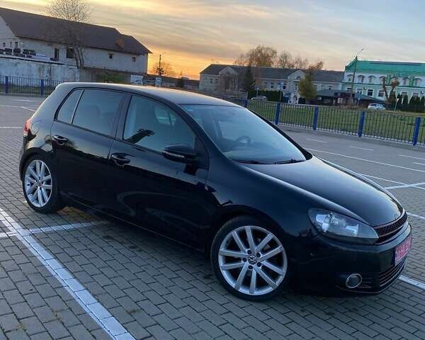 Черный Фольксваген Гольф, объемом двигателя 1.39 л и пробегом 227 тыс. км за 8300 $, фото 1 на Automoto.ua