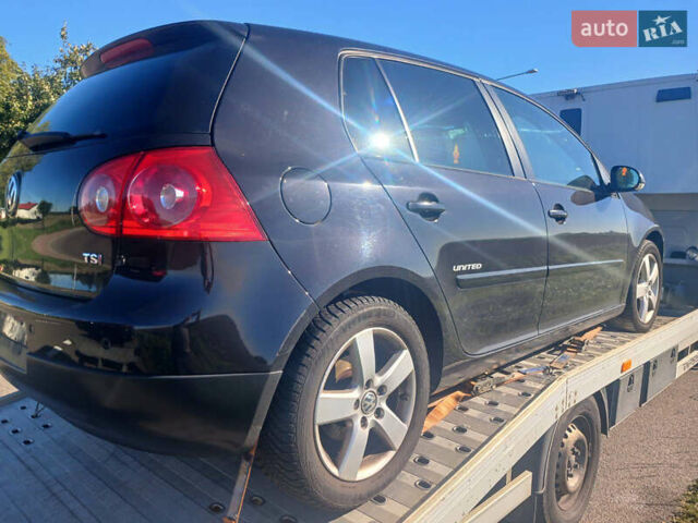 Черный Фольксваген Гольф, объемом двигателя 0 л и пробегом 197 тыс. км за 5399 $, фото 1 на Automoto.ua