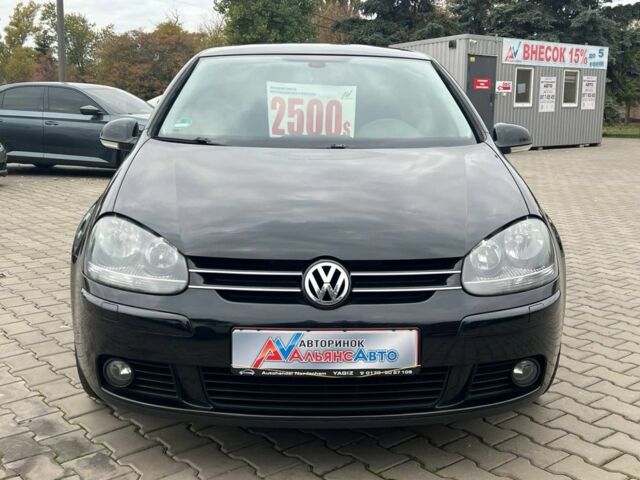 Черный Фольксваген Гольф, объемом двигателя 1.4 л и пробегом 208 тыс. км за 9200 $, фото 1 на Automoto.ua
