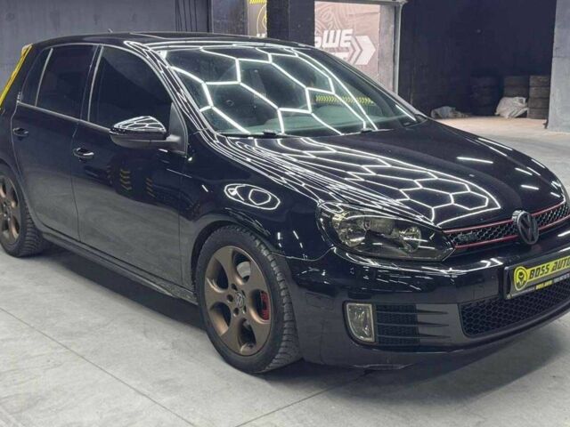 Фольксваген Гольф 2009 в Черновцах на Automoto.ua Черный Фольксваген Гольф, объемом двигателя 2 л и пробегом 250 тыс. км за 9800 $, фото 1 на Automoto.ua