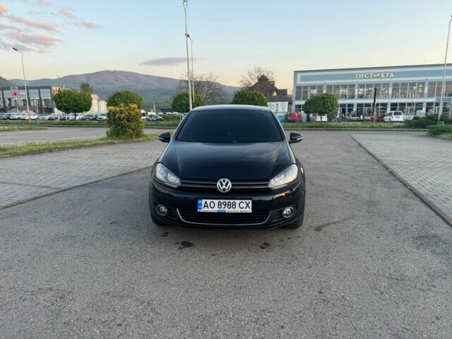 Черный Фольксваген Гольф, объемом двигателя 1.6 л и пробегом 265 тыс. км за 8800 $, фото 1 на Automoto.ua