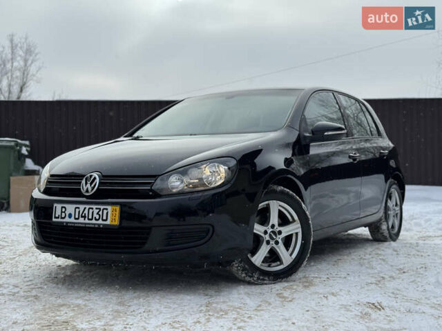 Черный Фольксваген Гольф, объемом двигателя 1.6 л и пробегом 170 тыс. км за 7990 $, фото 1 на Automoto.ua