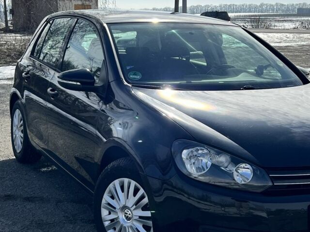 Черный Фольксваген Гольф, объемом двигателя 1.4 л и пробегом 215 тыс. км за 7100 $, фото 1 на Automoto.ua