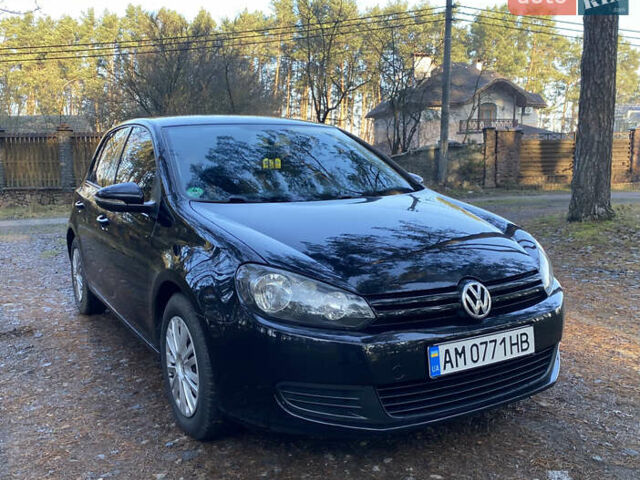 Черный Фольксваген Гольф, объемом двигателя 1.39 л и пробегом 189 тыс. км за 7700 $, фото 1 на Automoto.ua