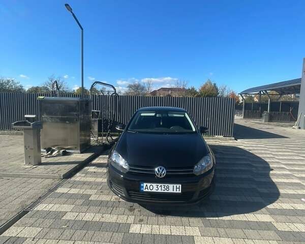 Черный Фольксваген Гольф, объемом двигателя 1.39 л и пробегом 172 тыс. км за 9700 $, фото 1 на Automoto.ua