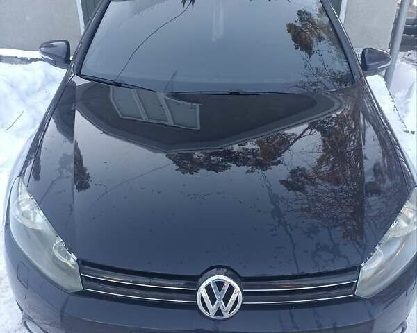 Черный Фольксваген Гольф, объемом двигателя 1.39 л и пробегом 205 тыс. км за 7450 $, фото 1 на Automoto.ua