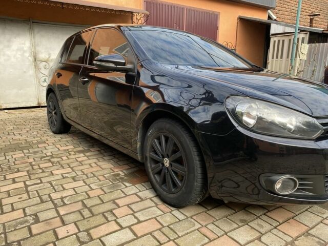 Черный Фольксваген Гольф, объемом двигателя 1.2 л и пробегом 300 тыс. км за 6300 $, фото 1 на Automoto.ua