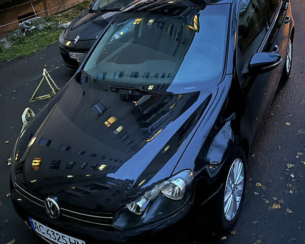 Черный Фольксваген Гольф, объемом двигателя 1.6 л и пробегом 274 тыс. км за 7800 $, фото 1 на Automoto.ua