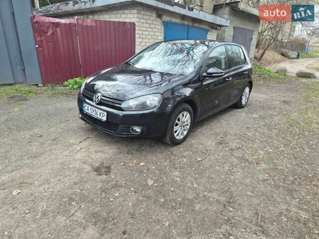 Черный Фольксваген Гольф, объемом двигателя 1.39 л и пробегом 223 тыс. км за 7600 $, фото 1 на Automoto.ua