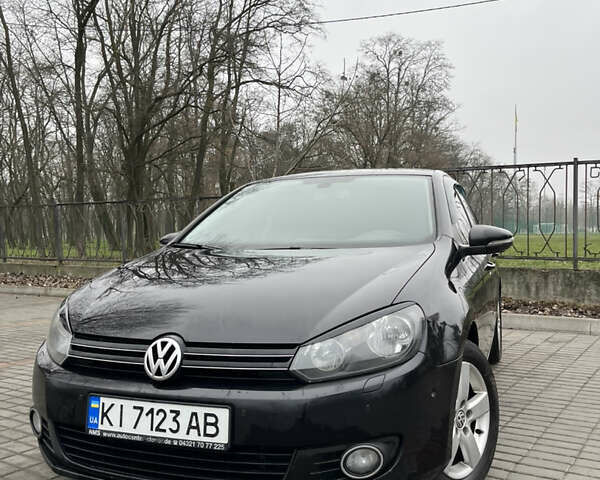 Черный Фольксваген Гольф, объемом двигателя 1.6 л и пробегом 317 тыс. км за 7500 $, фото 1 на Automoto.ua