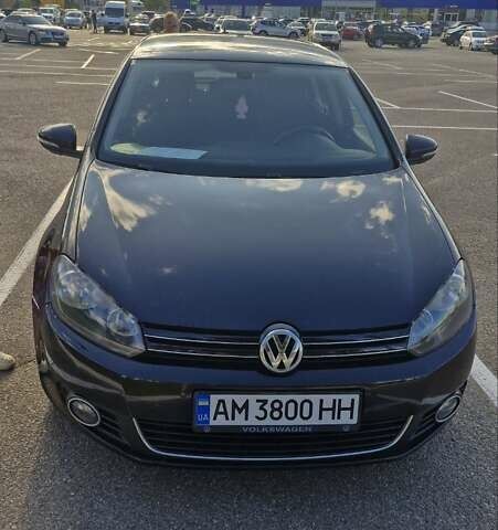 Чорний Фольксваген Гольф, об'ємом двигуна 2 л та пробігом 221 тис. км за 9400 $, фото 1 на Automoto.ua