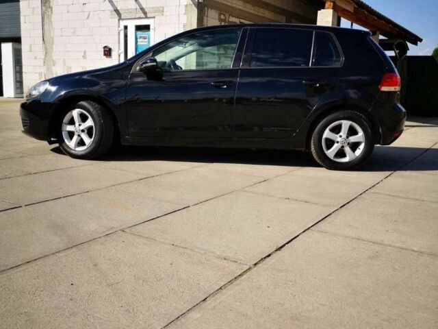 Черный Фольксваген Гольф, объемом двигателя 1.2 л и пробегом 214 тыс. км за 6700 $, фото 1 на Automoto.ua