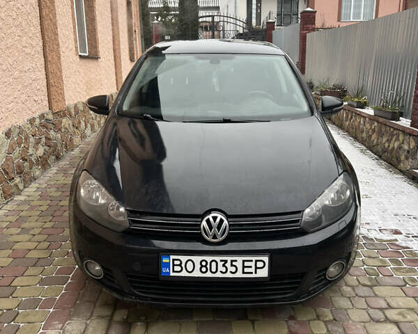 Черный Фольксваген Гольф, объемом двигателя 1.6 л и пробегом 232 тыс. км за 8700 $, фото 1 на Automoto.ua