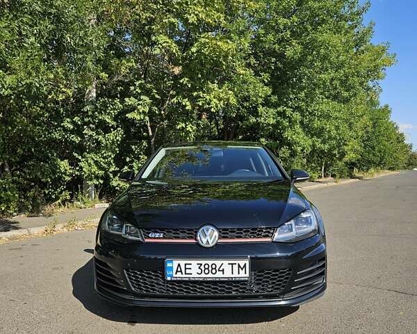 Черный Фольксваген Гольф, объемом двигателя 1.8 л и пробегом 159 тыс. км за 11300 $, фото 1 на Automoto.ua