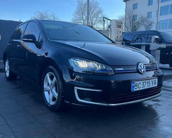 Черный Фольксваген Гольф, объемом двигателя 0 л и пробегом 221 тыс. км за 7500 $, фото 1 на Automoto.ua