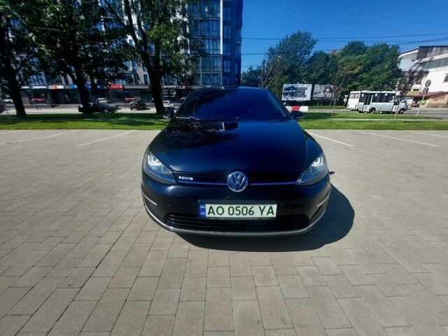 Черный Фольксваген Гольф, объемом двигателя 0 л и пробегом 135 тыс. км за 9700 $, фото 1 на Automoto.ua