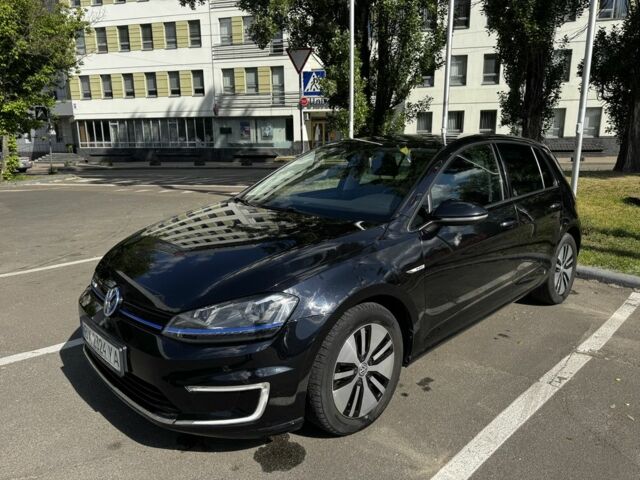 Черный Фольксваген Гольф, объемом двигателя 0 л и пробегом 141 тыс. км за 9100 $, фото 1 на Automoto.ua