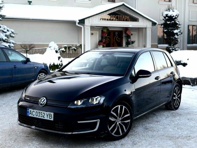 Черный Фольксваген Гольф, объемом двигателя 0 л и пробегом 169 тыс. км за 8400 $, фото 1 на Automoto.ua