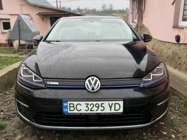 Черный Фольксваген Гольф, объемом двигателя 0 л и пробегом 108 тыс. км за 9300 $, фото 1 на Automoto.ua